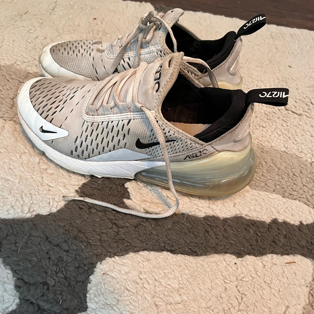 Nike Air 270s